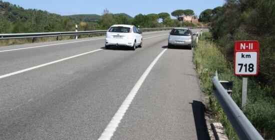 Imatge d&#039;arxiu d&#039;un tram de la carretera nacional 2