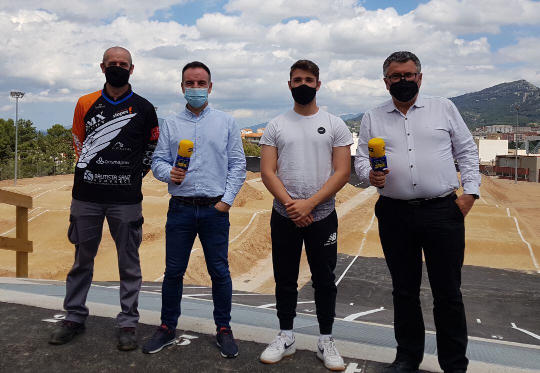 Invitados al programa desde la salida de la pista de BMX Alcoy