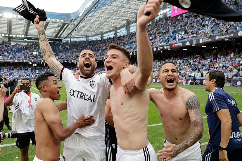 Jordi Sánchez celebra en Riazor el ascenso del Albacete