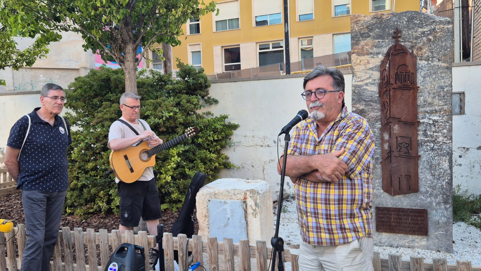 Pepe Pastillo se dirige a los presentes