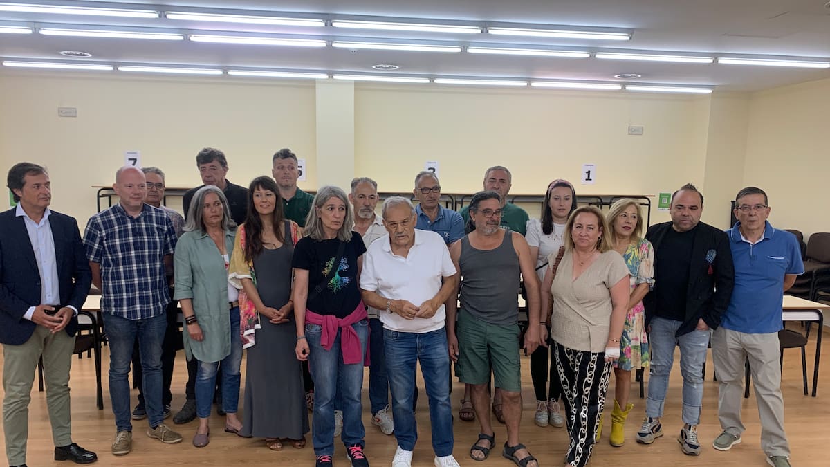 Prada a Tope lidera la defensa "del interés general" del Bierzo frente a "los intereses" empresariales de las renovables