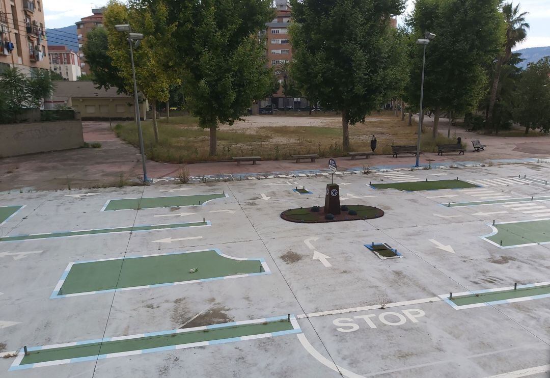 Parque de educación viaria con bicicletas en las Aulas Verdes