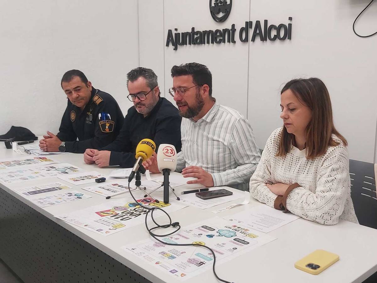Los puntos violeta, refuerzo de efectivos de la Policía Local y nuevos test para detectar supuestos intentos de sumisión química, medidas para pasar unas fiestas tranquilas