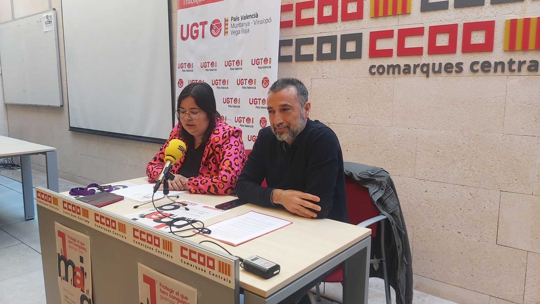Leticia Pascual y Paco Luque, durante la rueda de prensa en la que presentaron la festividad del Primero de Mayo