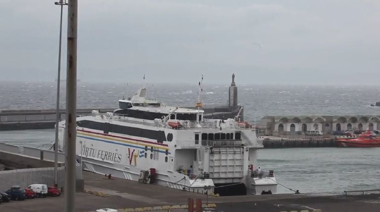 Temporal en el Puerto de Tarifa 