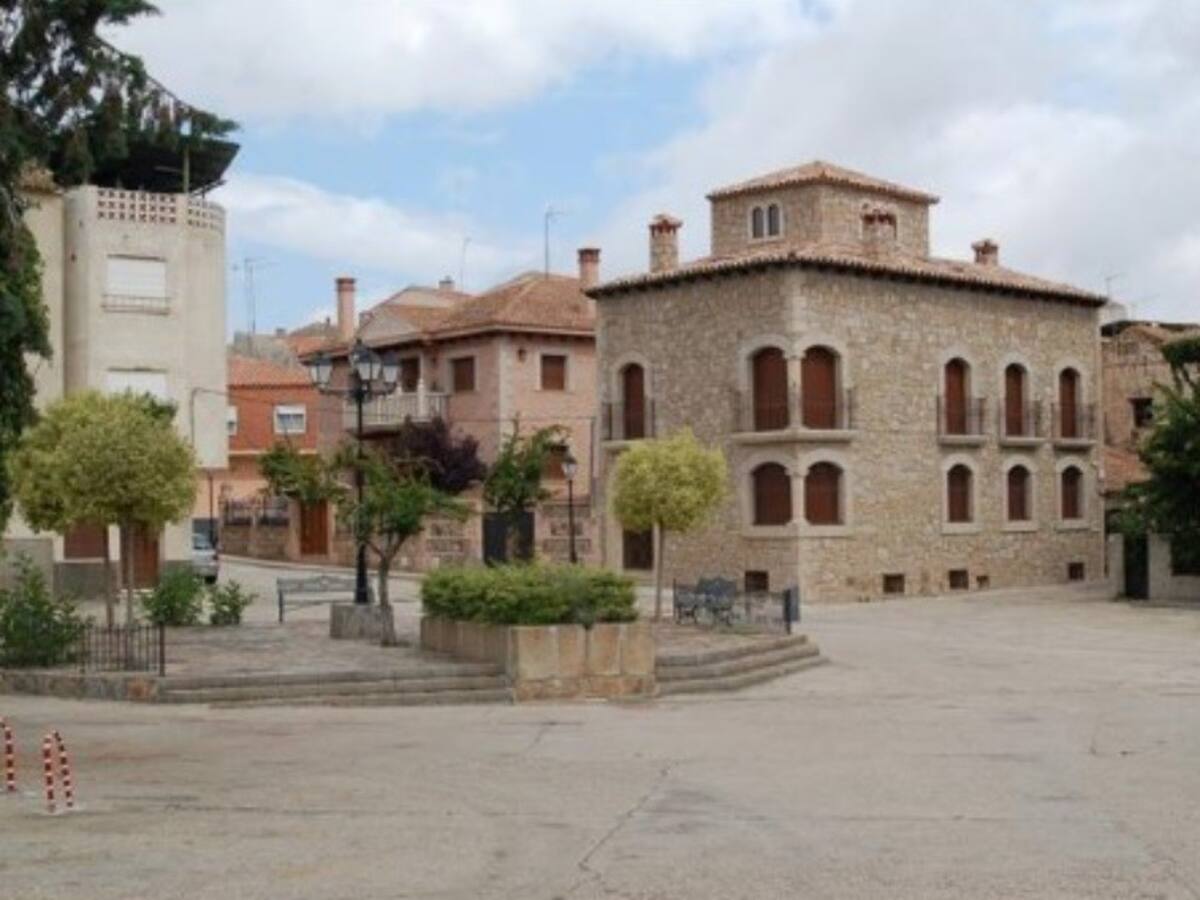 Aldeanueva de San Bartolomé, el pueblo en el que un ex-concejal de IU se alía con Vox para echar al alcalde socialista