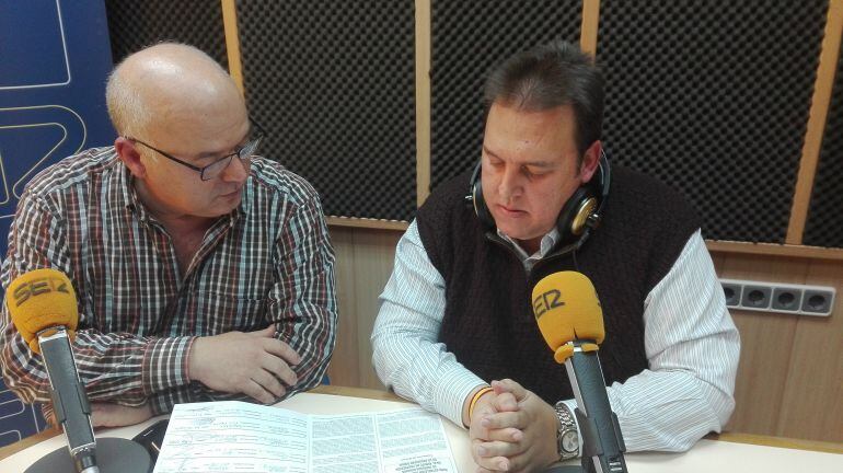 Miguel Alberto Díaz y Eloy Soler durante la tertulia de hoy.