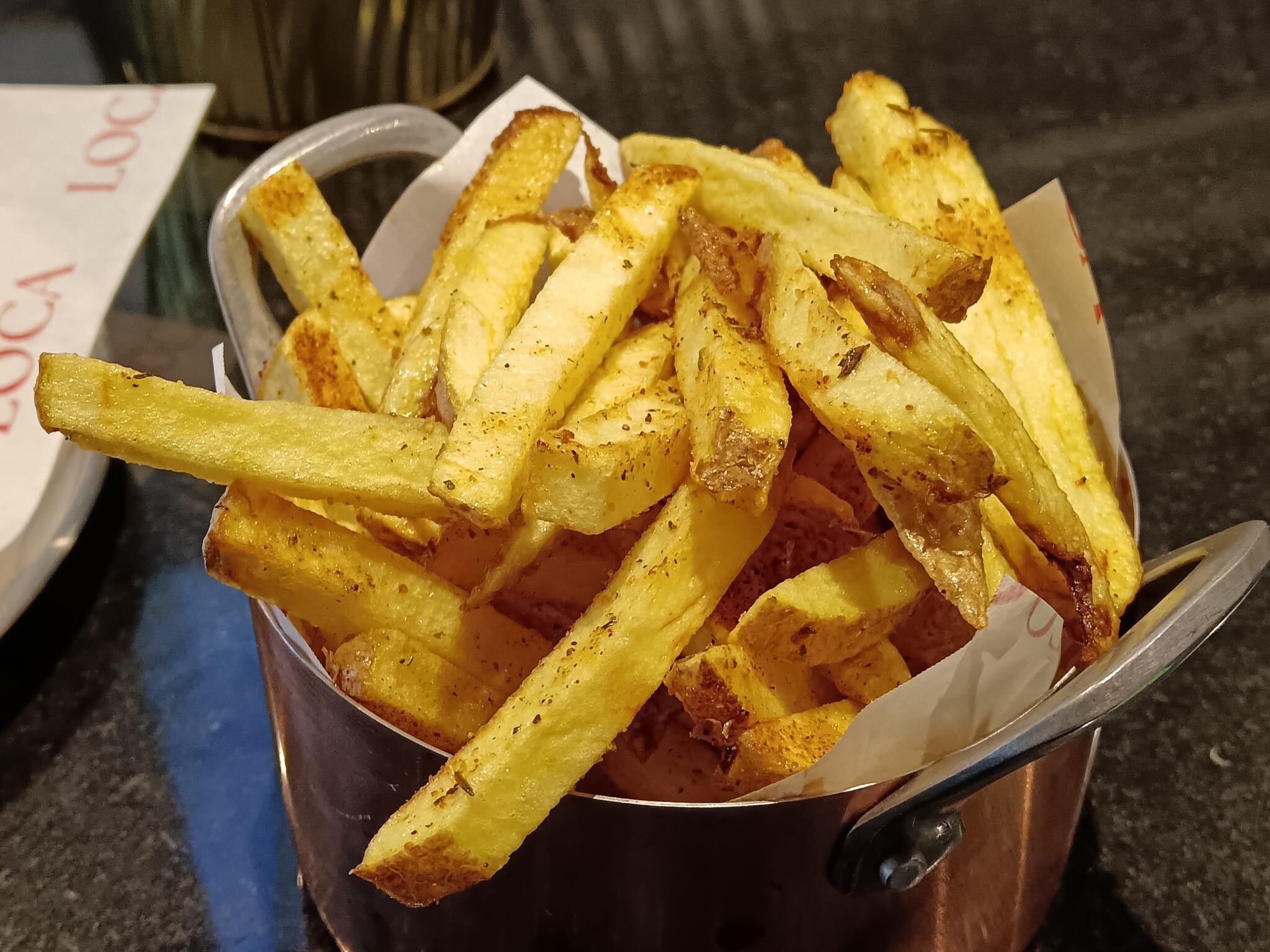 Patatas fritas caseras con cajún