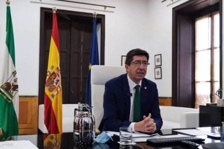 Juan Marín, vicepresidente de la Junta de Andalucía y consejero de Turismo, en su despacho