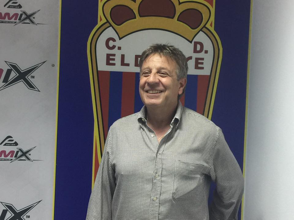 Vicente Soler en su primera época como delegado del primer equipo del Eldense