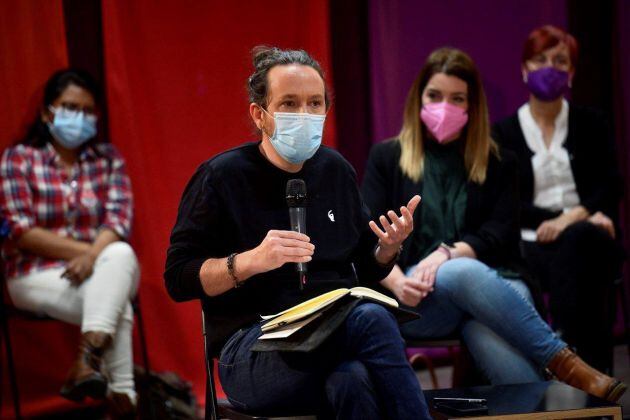 El candidato de Unidas Podemos a las elecciones autonómicas del 4 de mayo, Pablo Iglesias, participa durante el acto &quot;Defendamos la sanidad pública&quot; organizado por la formación morada