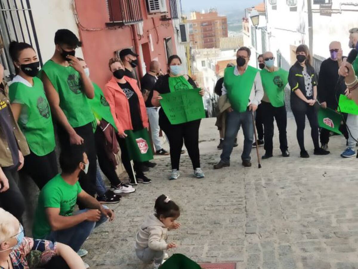 La PAH y AABI piden la colaboración del Ayuntamiento de Jaén para aplazar el desahucio de una familia