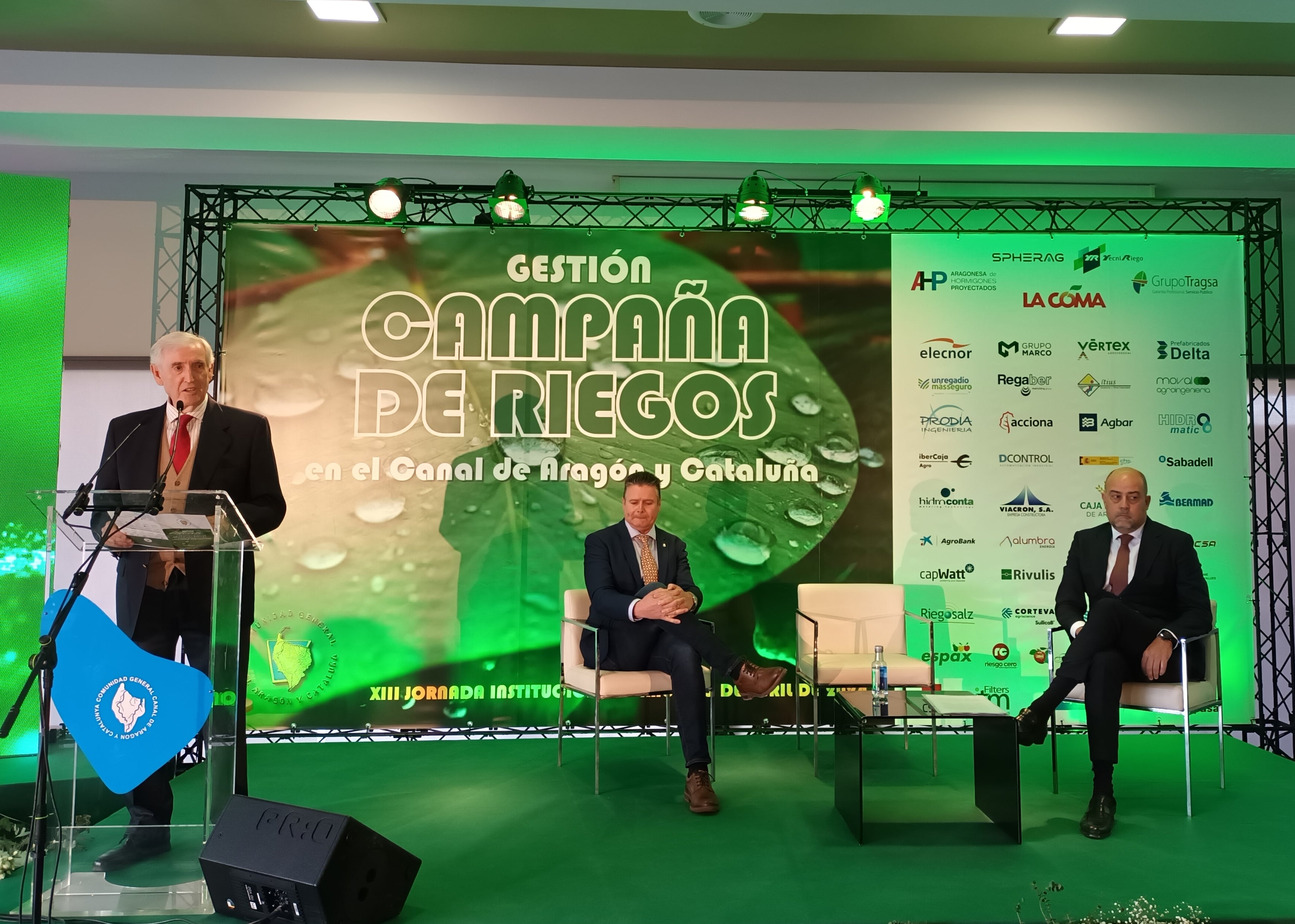 José Luis Pérez, José Ignacio Gramún y Carlos Arrazola en la inauguración de la Jornada Institucional