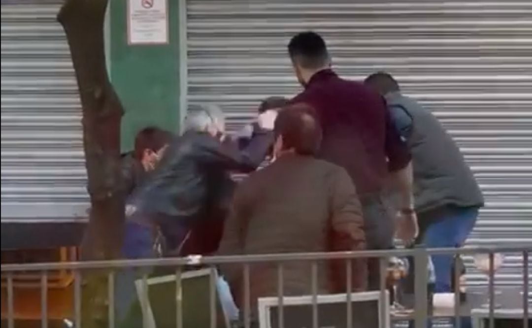 Captura del vídeo de una pelea en Linares.