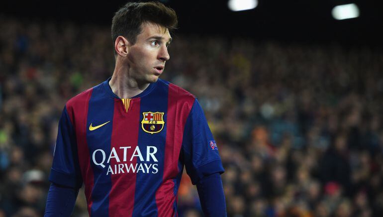 BARCELONA, SPAIN - MARCH 18: Lionel Messi of Barcelona looks on during the UEFA Champions League Round of 16 second leg match between Barcelona and Manchester City at Camp Nou on March 18, 2015 in Barcelona, Spain.  (Photo by Michael Regan/Getty Images)