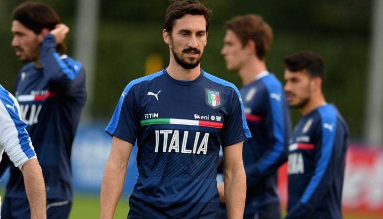 Davide Astori, en un entrenamiento con Italia.