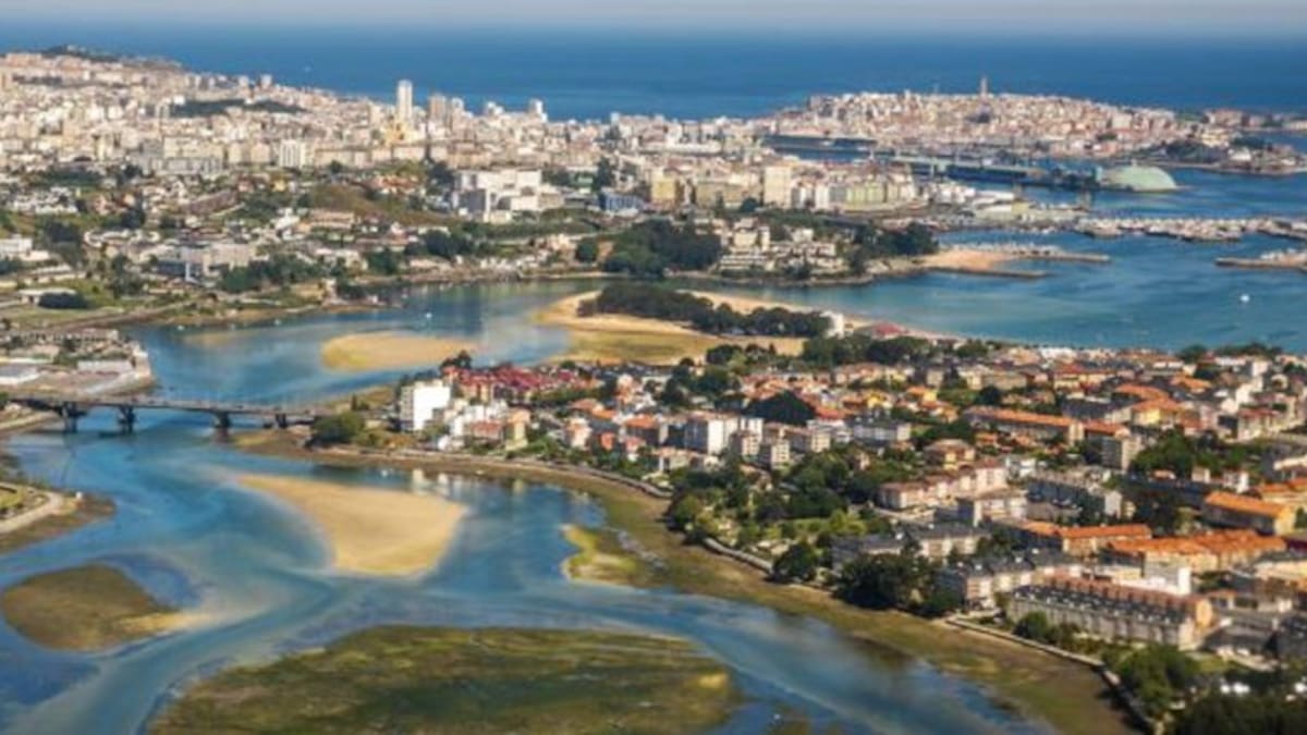 El Gobierno insta a los mariscadores de la ría a reclamar si creen que el dragado menoscaba su patrimonio