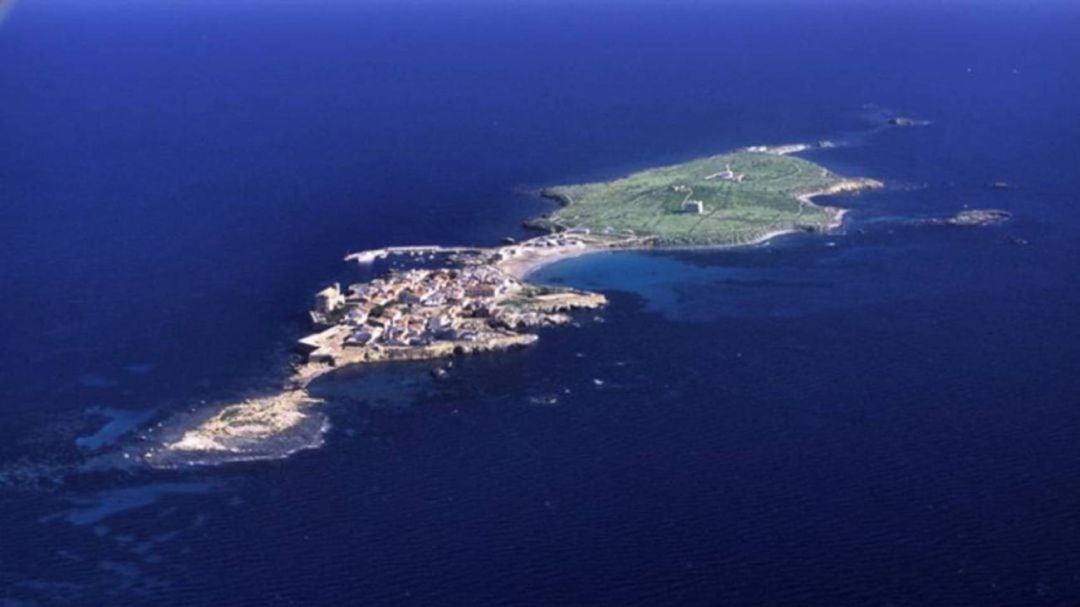 En la isla de Tabarca viven aproximadamente unas setenta personas