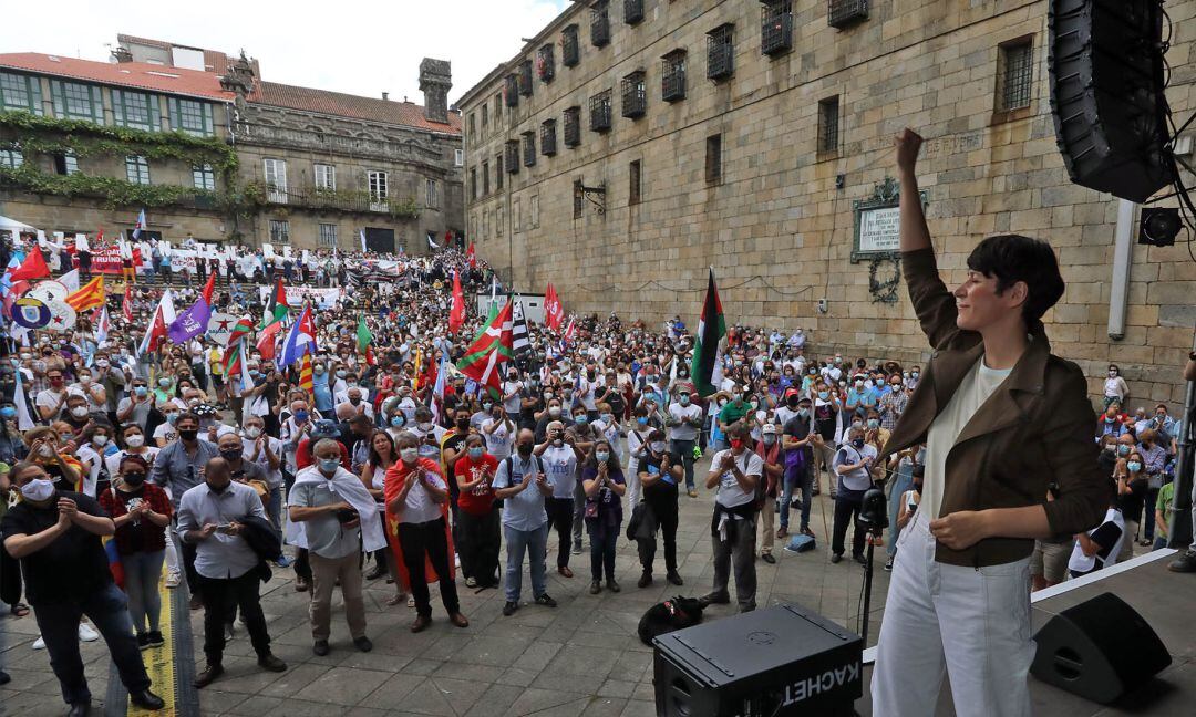 La portavoz nacional del BNG, Ana Pontón, durante la manifestación que ha convocado el partido con motivo del Día da Patria Galega, a 25 de julio de 2021, en Santiago de Compostela.