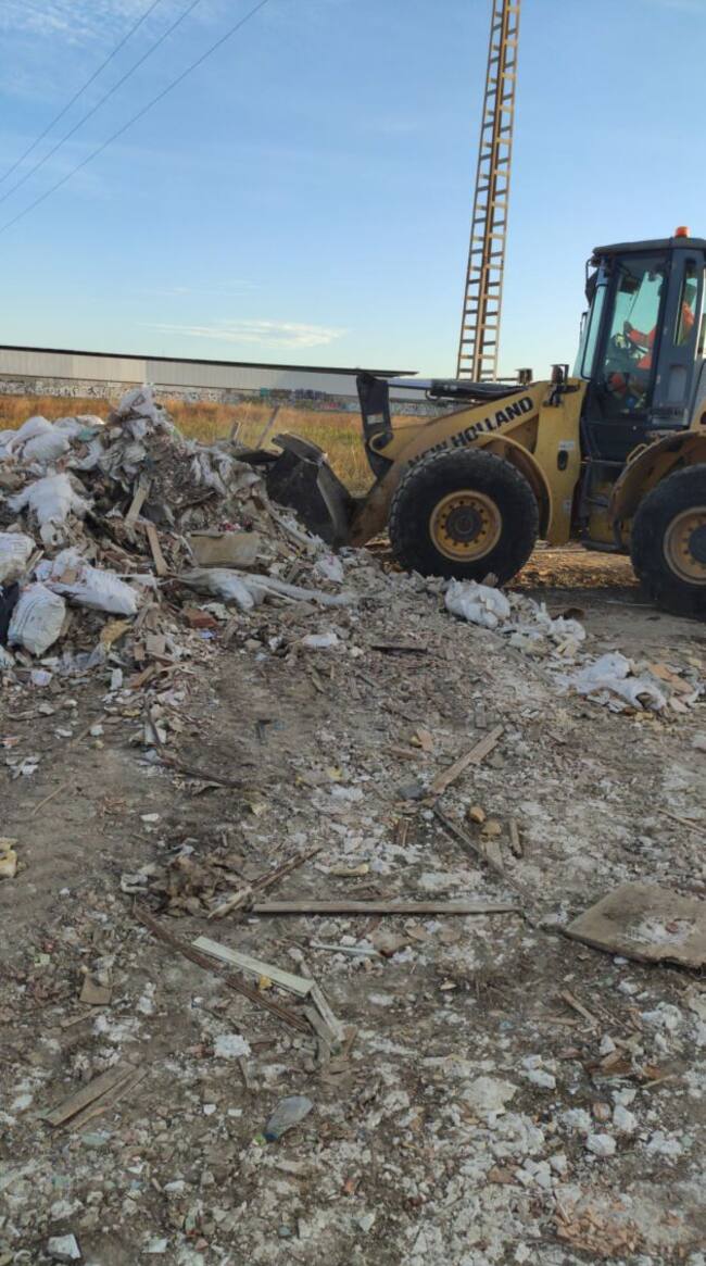 Alguno de los solares que ha limpiado el Ayuntamiento de València