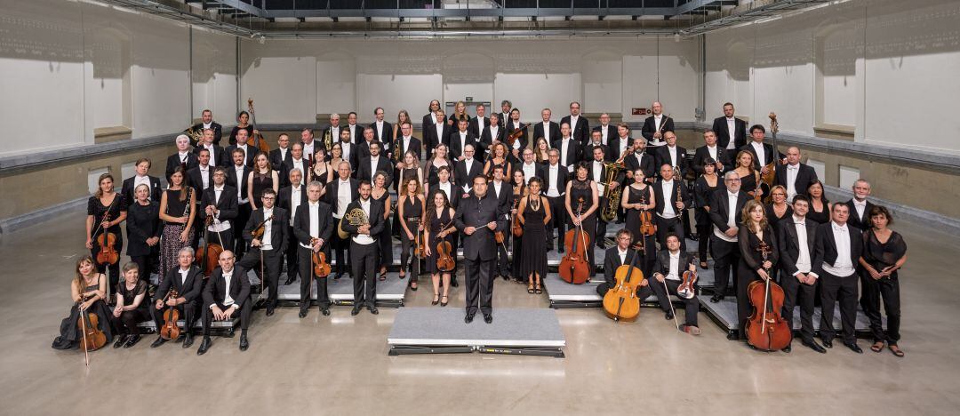 Foto oficial de la Orquesta Sinfónica de Euskadi