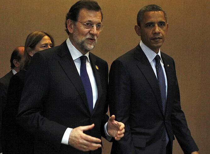 Rajoy ha mantenido un breve encuentro con Barack Obama antes de hacerse la foto de familia de la Cumbre de Seguridad Nuclear de Seúl