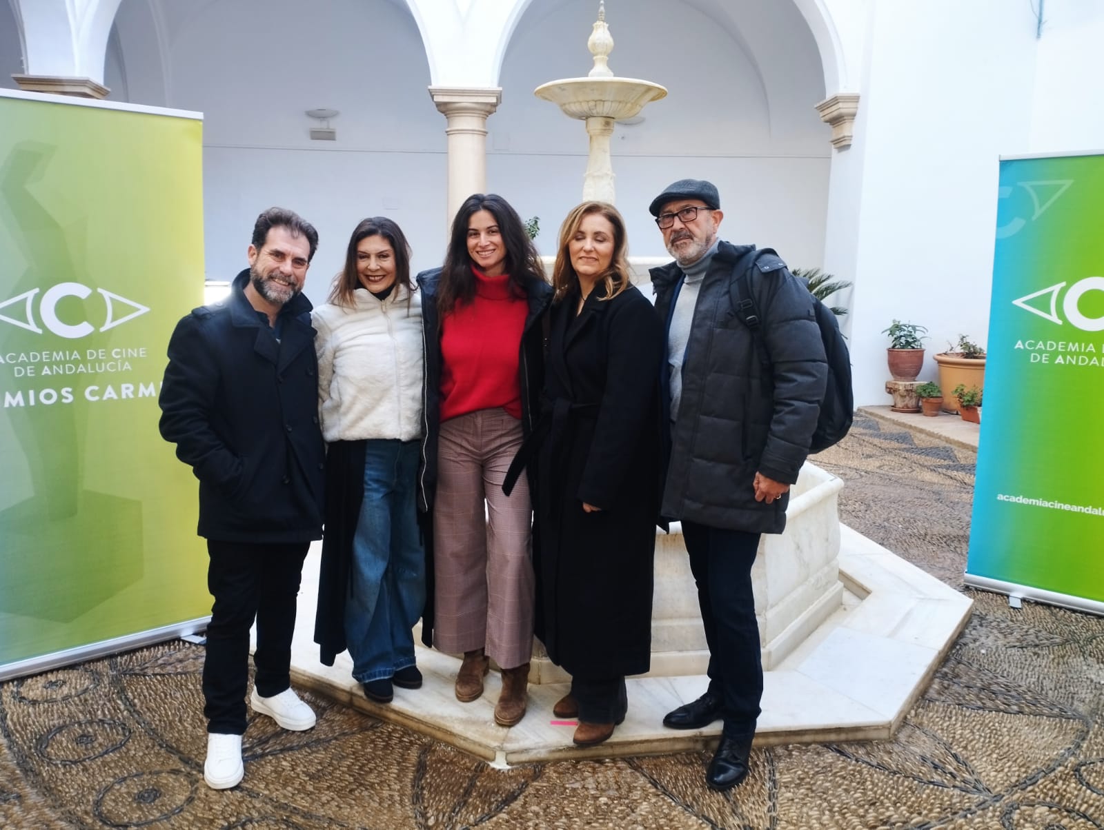 Rafa de Vera, Marisol Membrillo, Helena Kaittani, Marta Velasco y Juan Carlos Villanueva, tras la comunicación de las nominaciones en la Diputación de Córdoba.