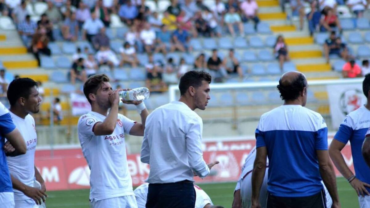 Continuidad y José Alonso como lateral