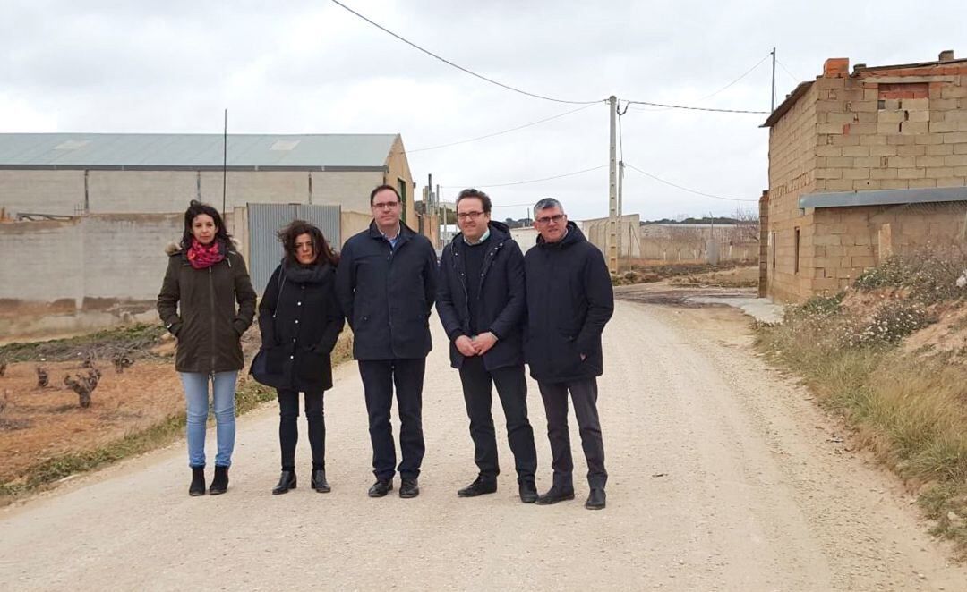 En Quintanar del Rey se han mejorado 2,3 kilómetros con una inversión de más de 33.000 euros.