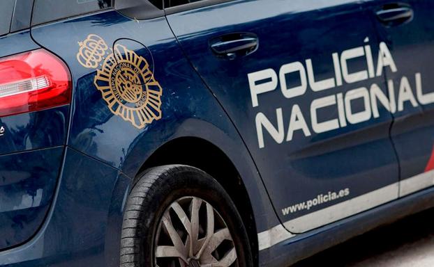 Imagen de archivo de un coche de una patrulla de Policia Nacional