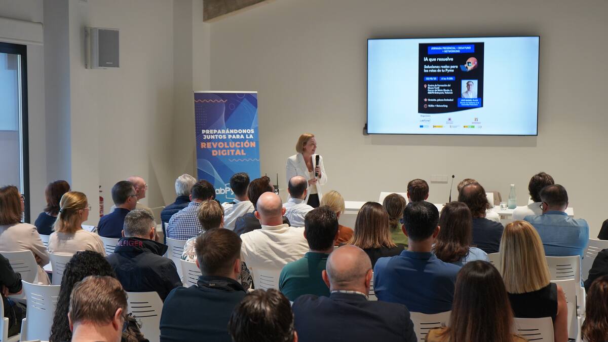 Lo que las pymes de Ontinyent están aprendiendo sobre inteligencia artificial