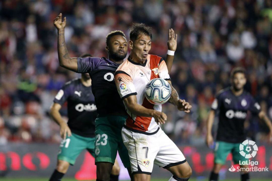 Ritchie Kitoko y sus compañeros se vieron superados sin paliativos por el Rayo Vallecano.