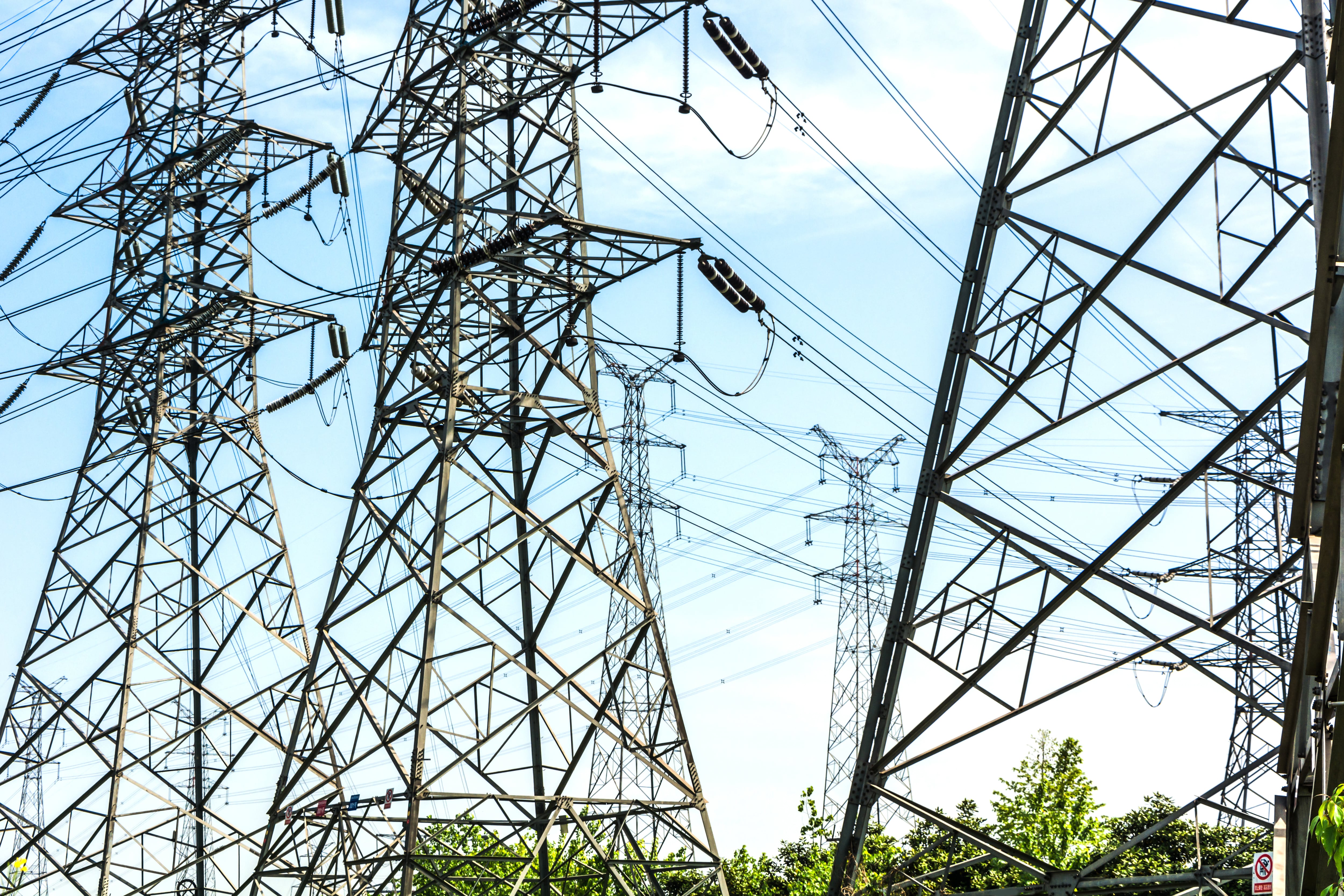 Torres de distribución de electricidad