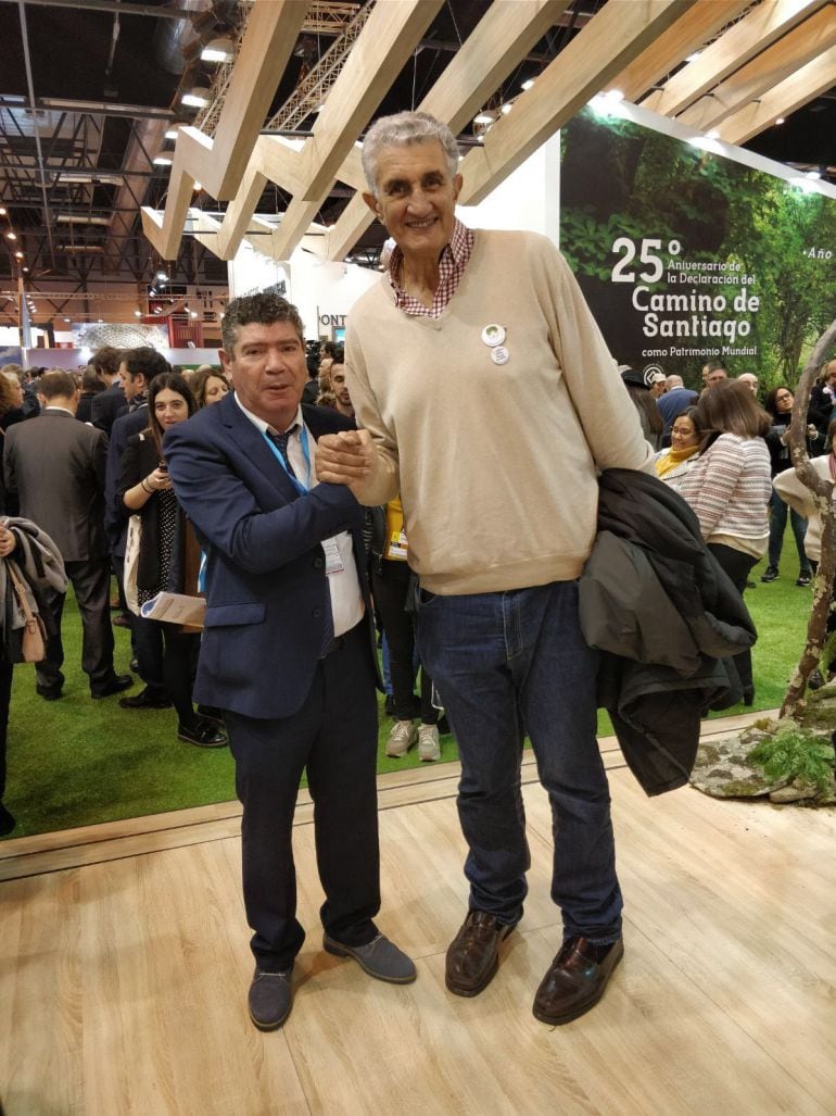 Fernando Romay y el alcalde de Burela en Fitur