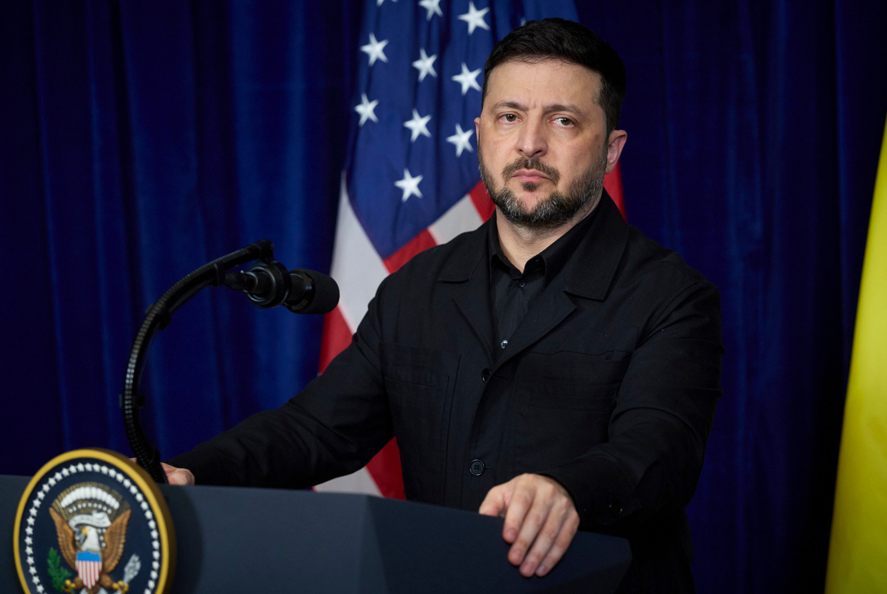 El presidente ucraniano, Volodimir Zelenski, durante su comparecencia este domingo en Florida después de reunirse con Donald Trump