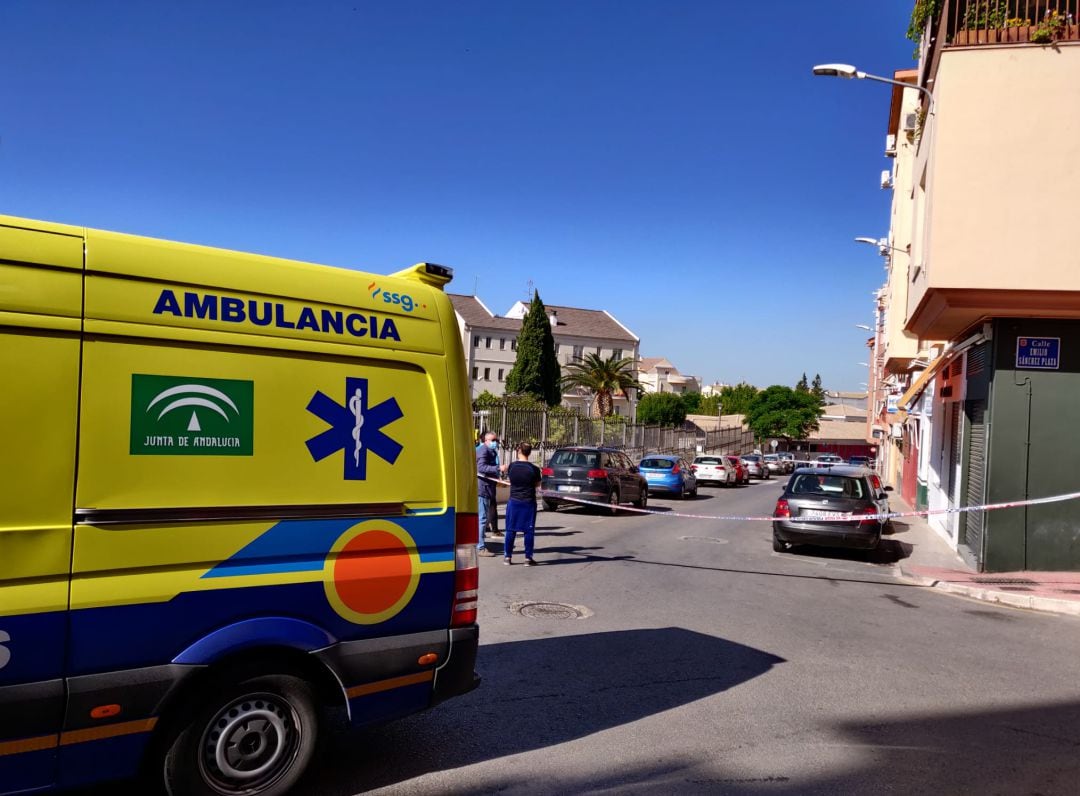 Ambulancia en el lugar de los hechos