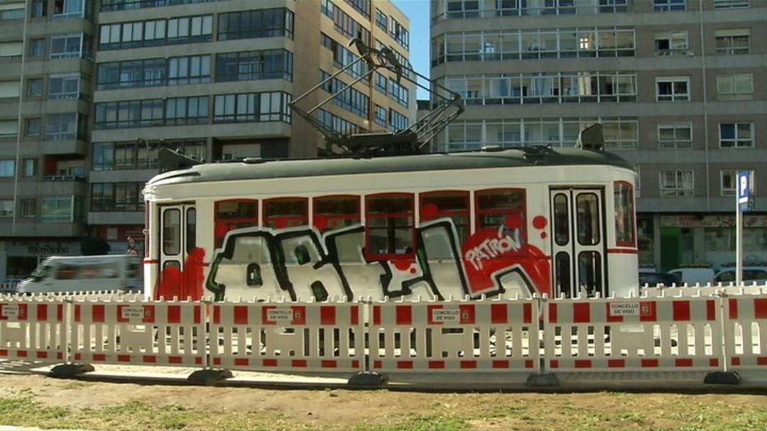 Pintada realizada en el tranvía 