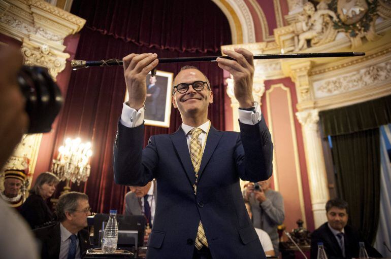 Jesús Vázquez (PP) ha sido elegido hoy alcalde de Ourense tras recibir los diez votos de su partido