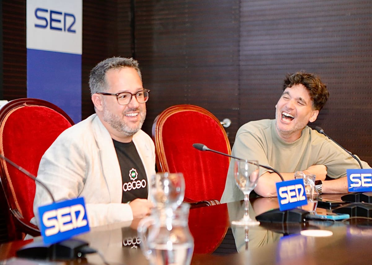 El salón de actos de la Cámara de Comercio de Sevilla ha acogido el Encuentro SER protagonizado por el candidato de Adelante Andalucía a la presidencia de la Junta, José Ignacio García