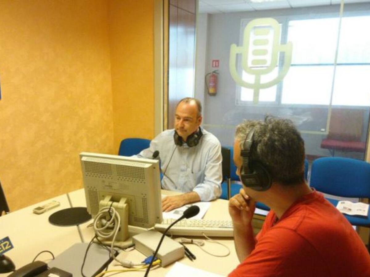 El alcalde de Almería ve complicado que los ayuntamientos compren casas para evitar desahucios