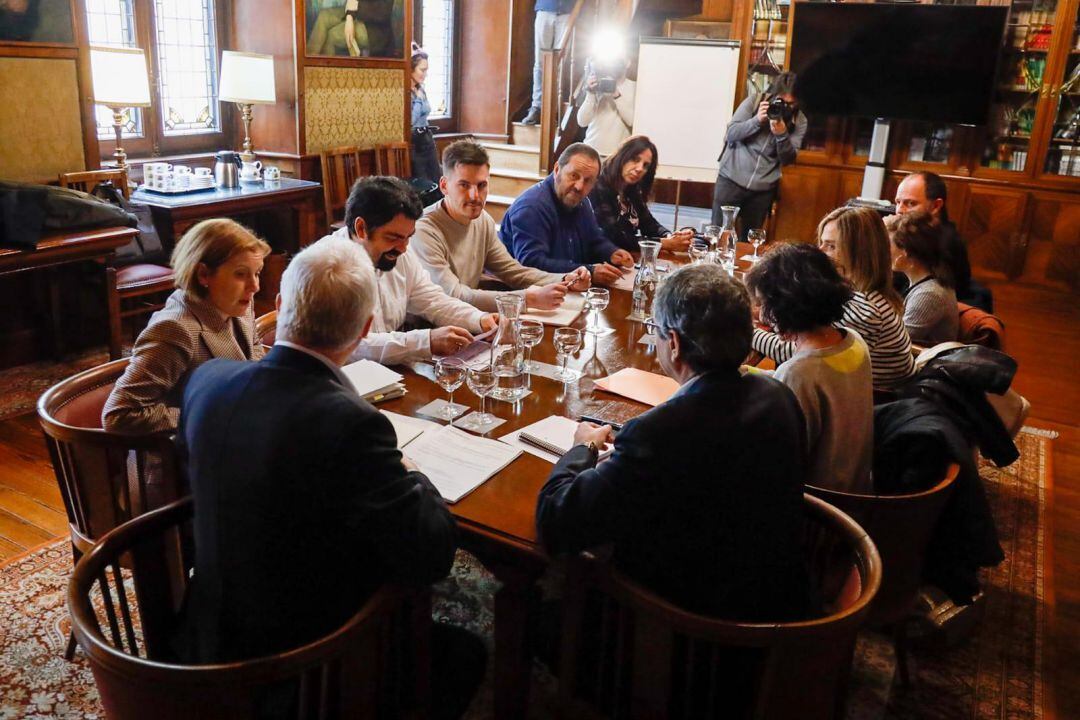 Reunión de Asensio con representantes de las Mancomunidades.