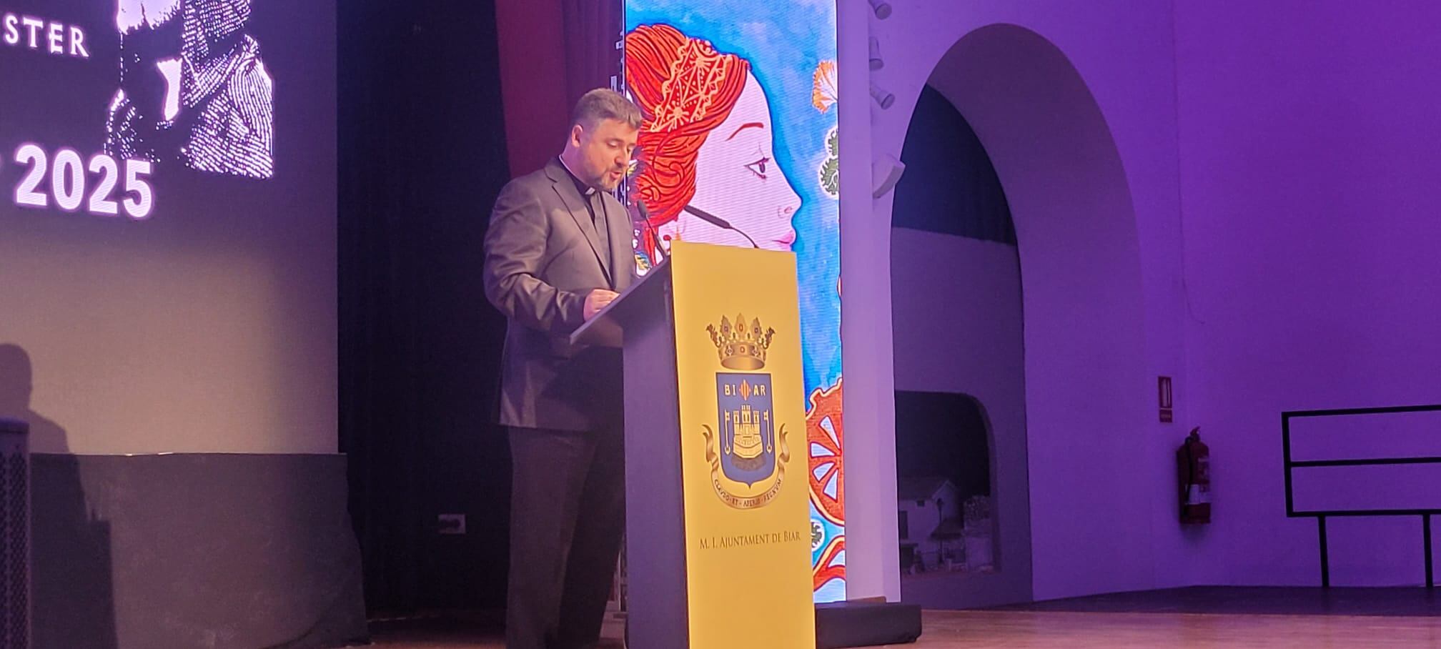 Momento del pregón en el acto del sábado