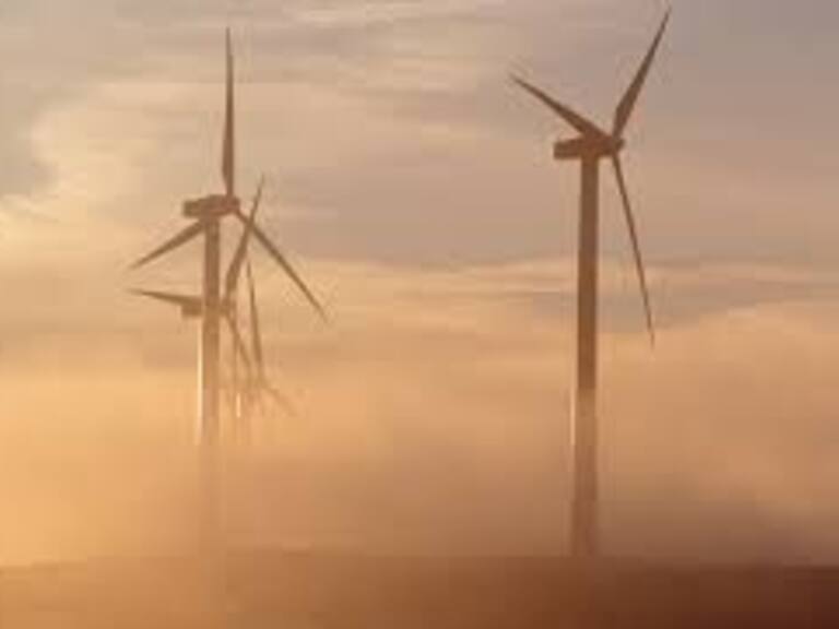 El Ayuntamiento pretende instalar diversos aerogeneradores de hasta 200 metros de alto