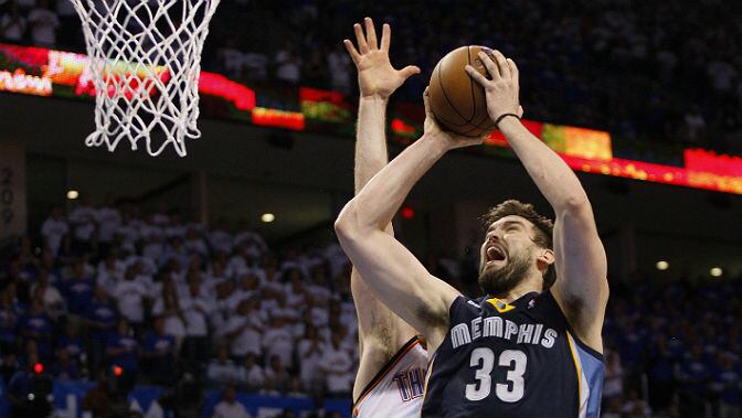 Marc Gasol tira a canasta