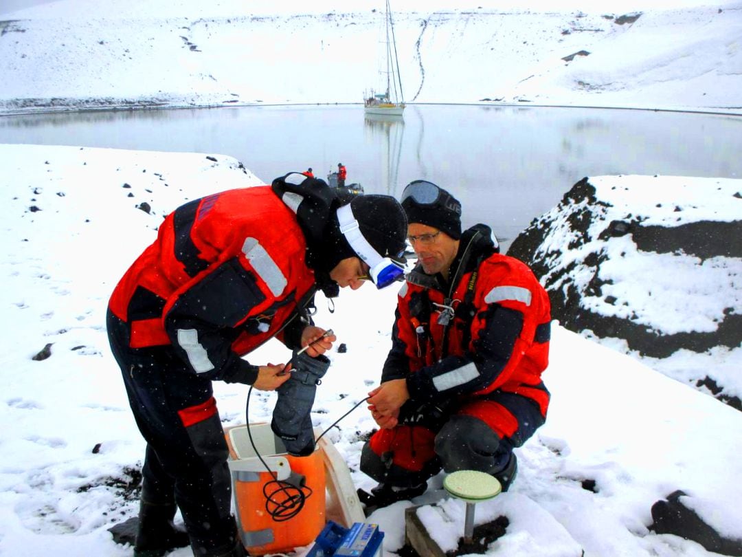 Científicos en la campaña Antártica 2017-2018