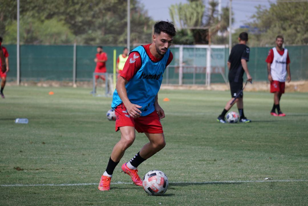 Mario Sánchez en un entreno con el Real Murcia