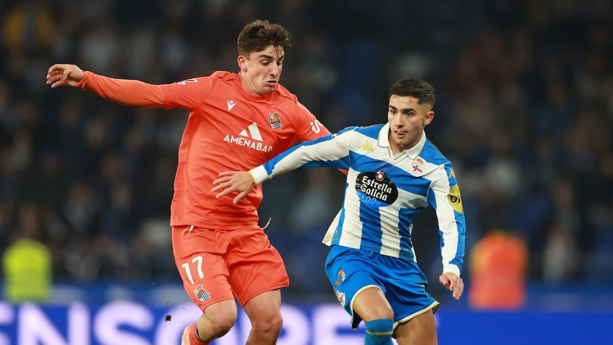 La Real Sociedad B incendia Riazor