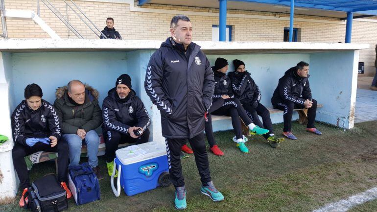 Carlos Pouso, en su primer partido al frente del equipo