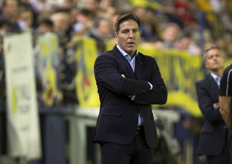 El técnico argentino del Celta de Vigo, Eduardo Berizzo, durante el encuentro correspondiente a la octava jornada de primera división, que han disputado esta noche frente al Villarreal en el estadio del Madrigal, en Villarreal.