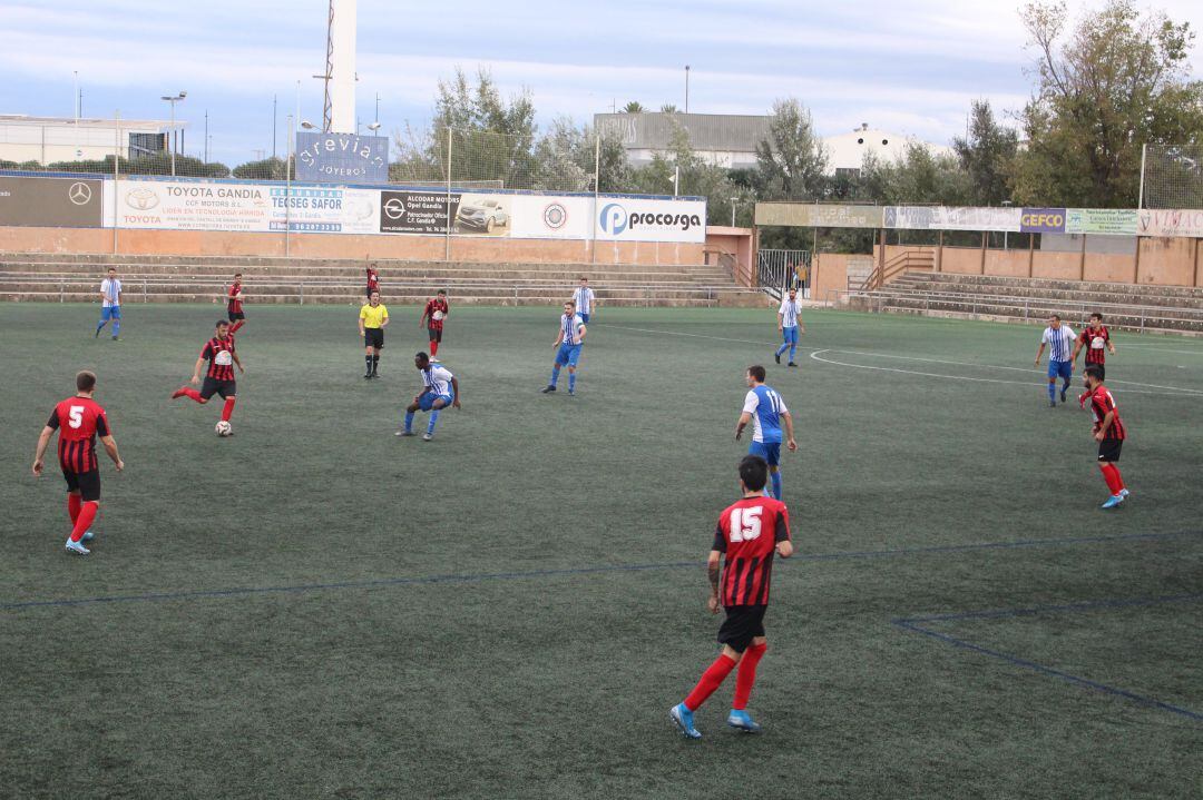 Momento del partido frente al Atlétic Muro